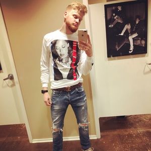 Meet your Posher, Eric